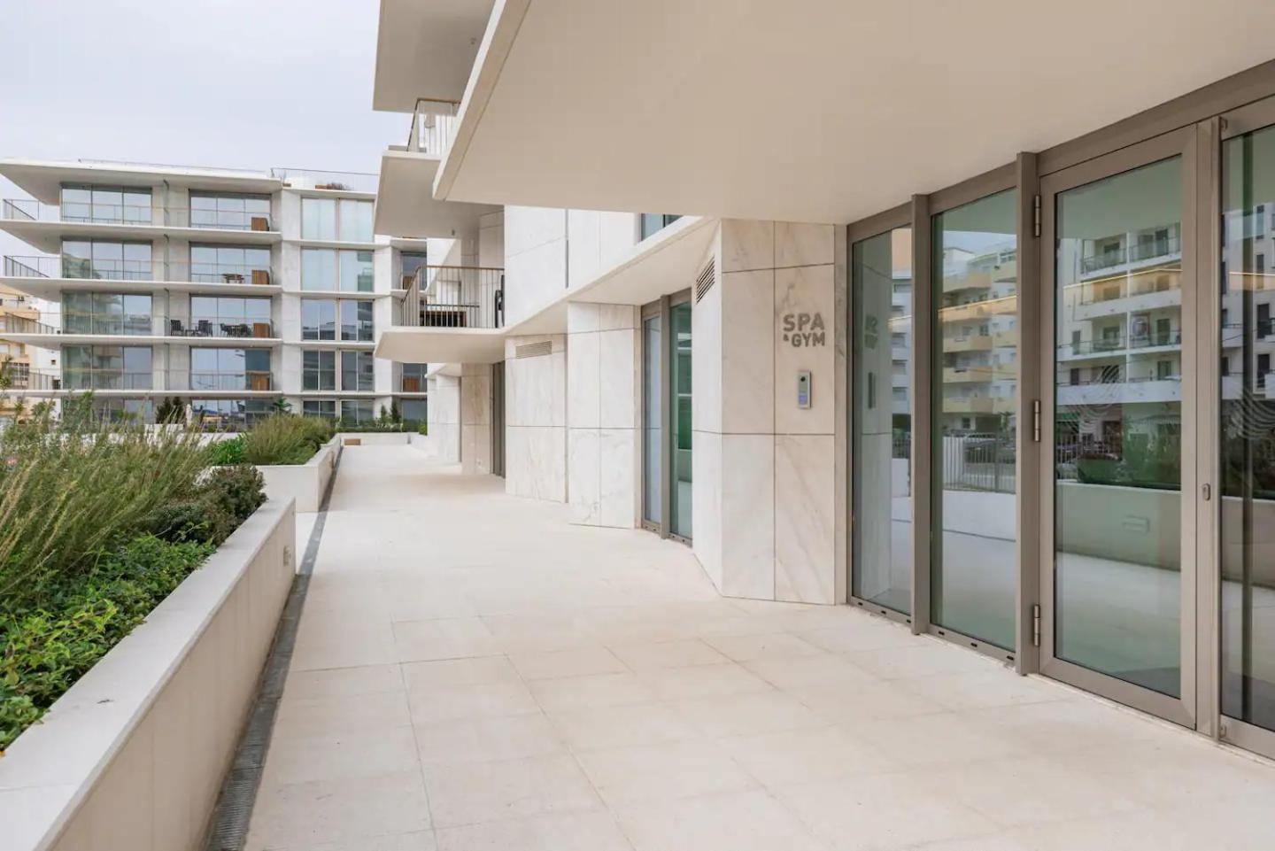 Bayline- Beachfront And Pool Armação de Pêra 外观 照片