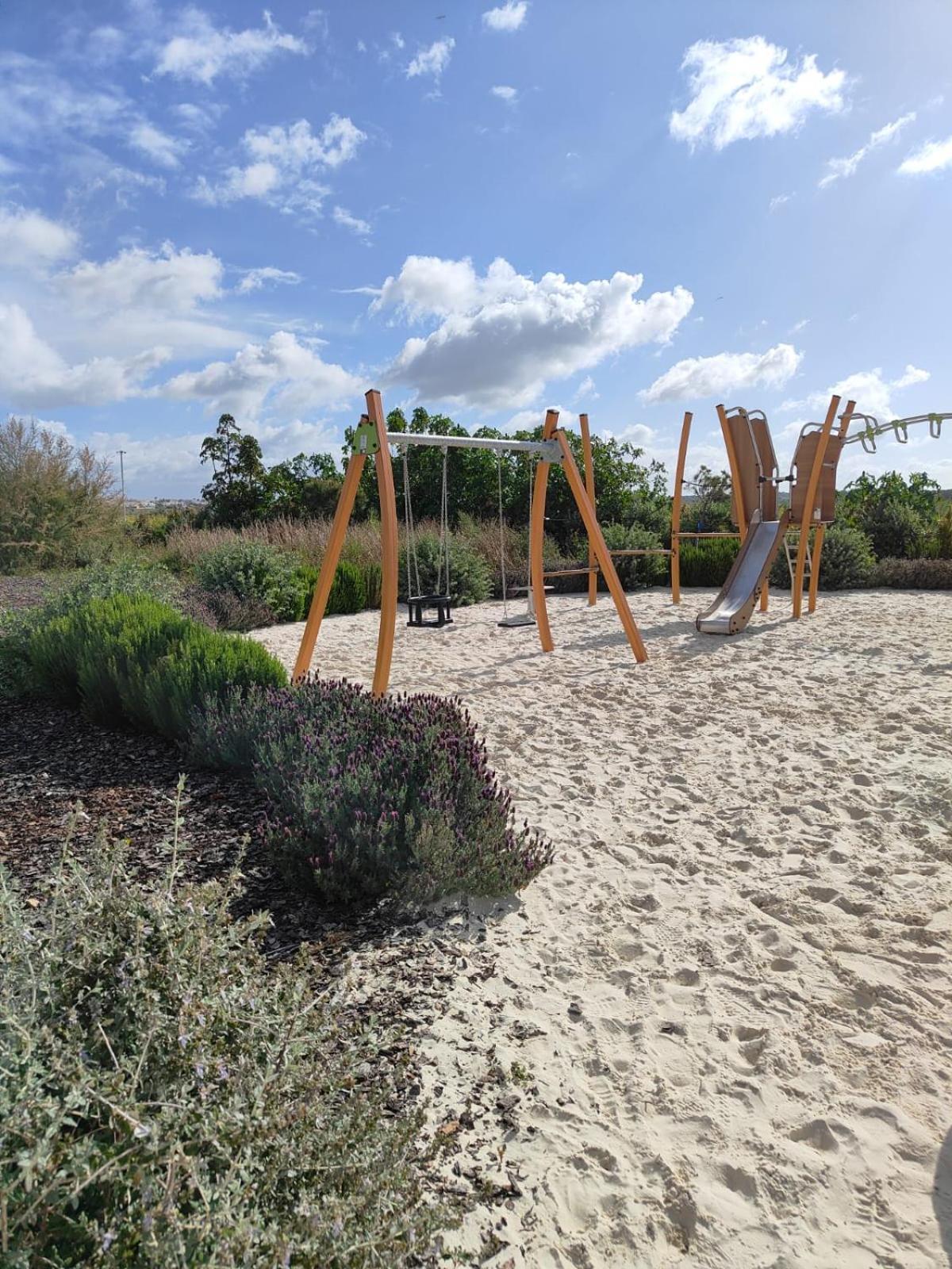 Bayline- Beachfront And Pool Armação de Pêra 外观 照片